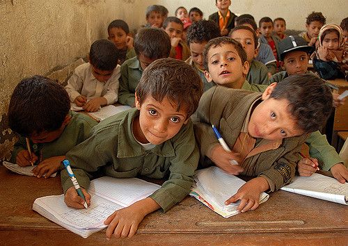 الحوثيون يحولون المدارس في مناطق سيطرتهم الى مراكز للتحشيد والطائفية والتحريض على الكراهية