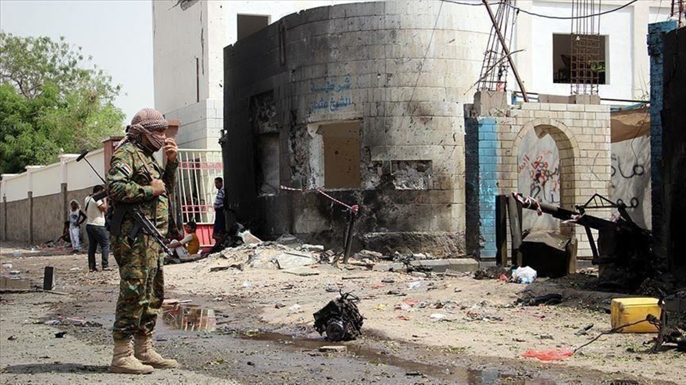 عدن: انفجار يستهدف رتلًا عسكريًا سعوديًا