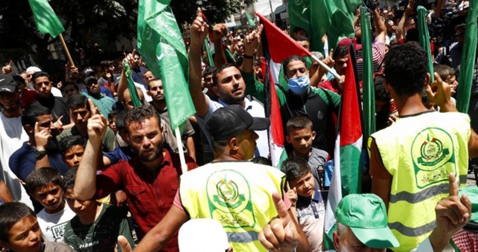 غزة.. سلسلة بشرية رفضا لخطة “الضم” الإسرائيلية