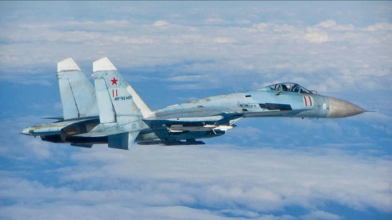 طائرة مقاتلة روسية تعترض طائرة تجسس أمريكية فوق البحر الأسود