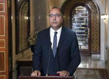 رئيس الحكومة التونسية يقيل وزير البيئة في ظل فضيحة النفايات الإيطالية