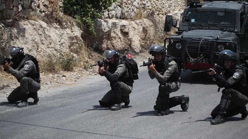 إصابة 3 فلسطينيين برصاص الجيش الإسرائيلي وسط الضفة