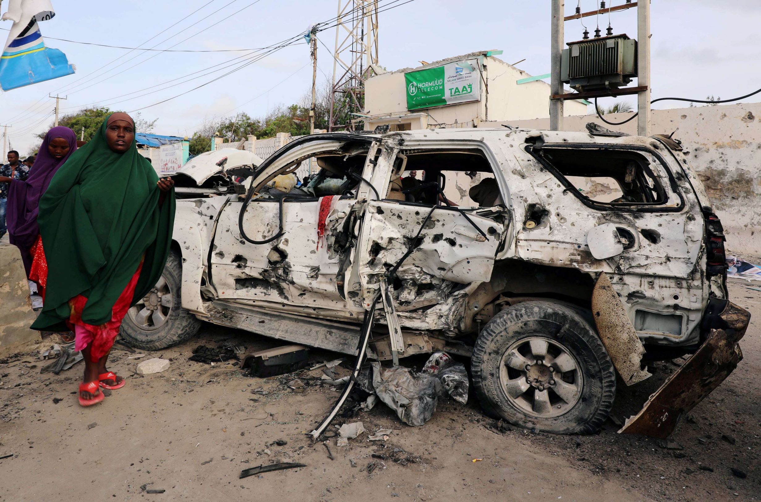 مقتل 4 عمال بشركة تركية في انفجار سيارة ملغومة بالصومال