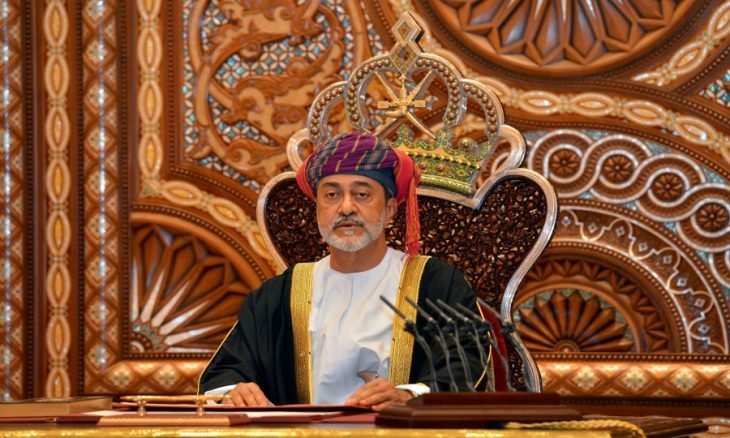 سلطان عُمان يصدر مراسيم هامّة حول النظام الأساسي للدولة وآلية تعيين ولي العهد