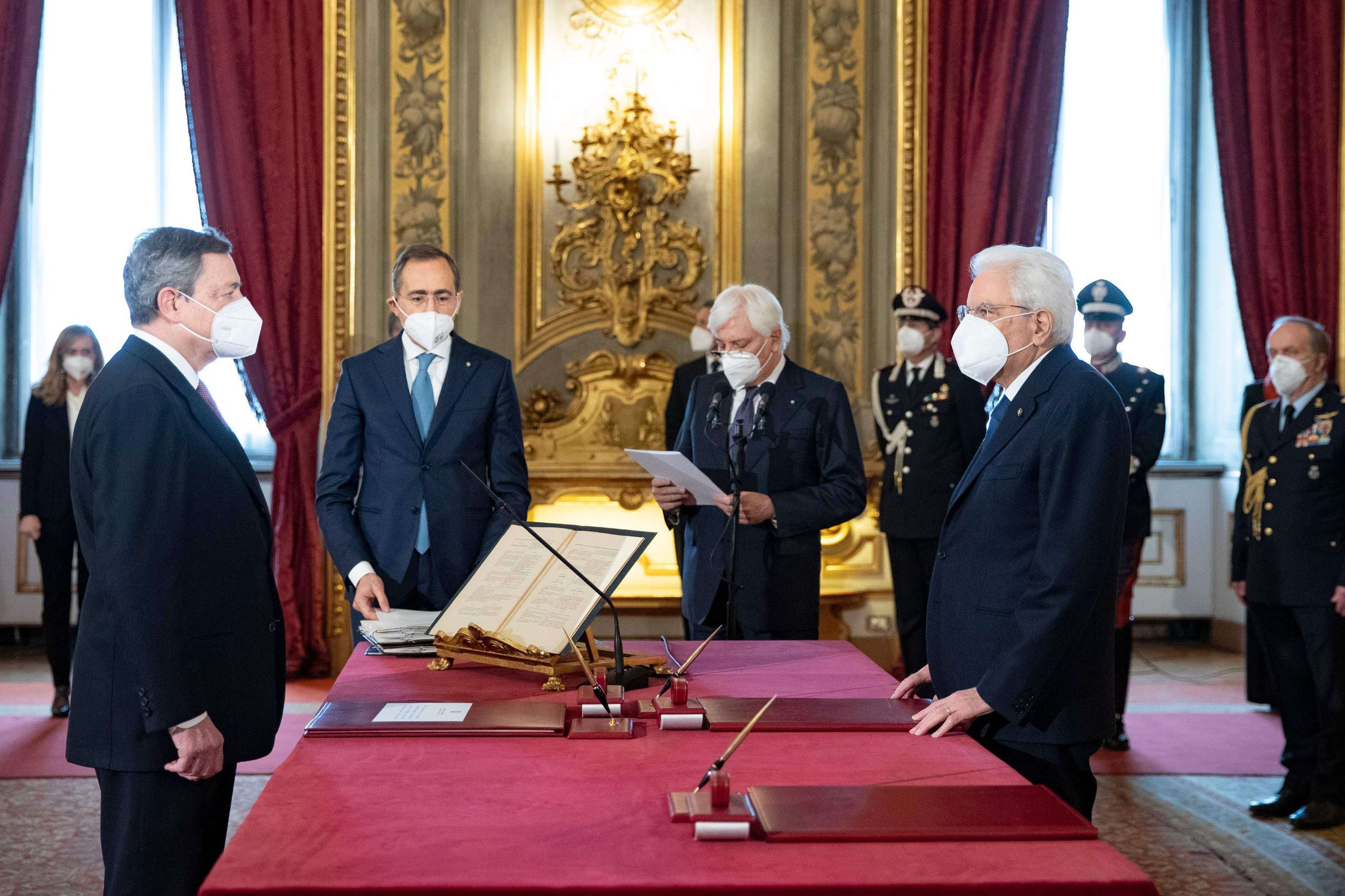 ماريو دراغي يؤدي اليمين الدستورية رئيسا لوزراء إيطاليا
