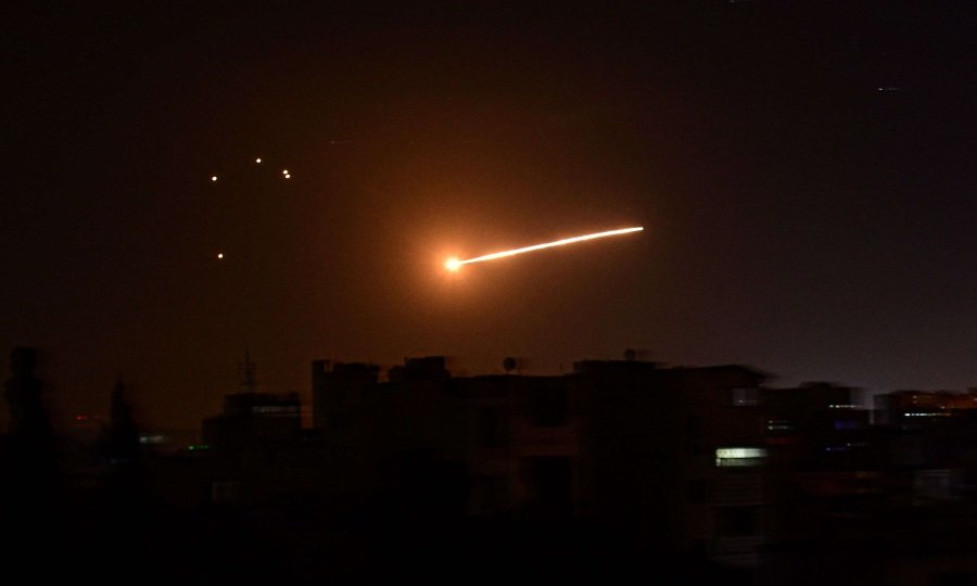 مقتل تسعة مسلحين موالين لإيران جراء القصف الإسرائيلي في سوريا