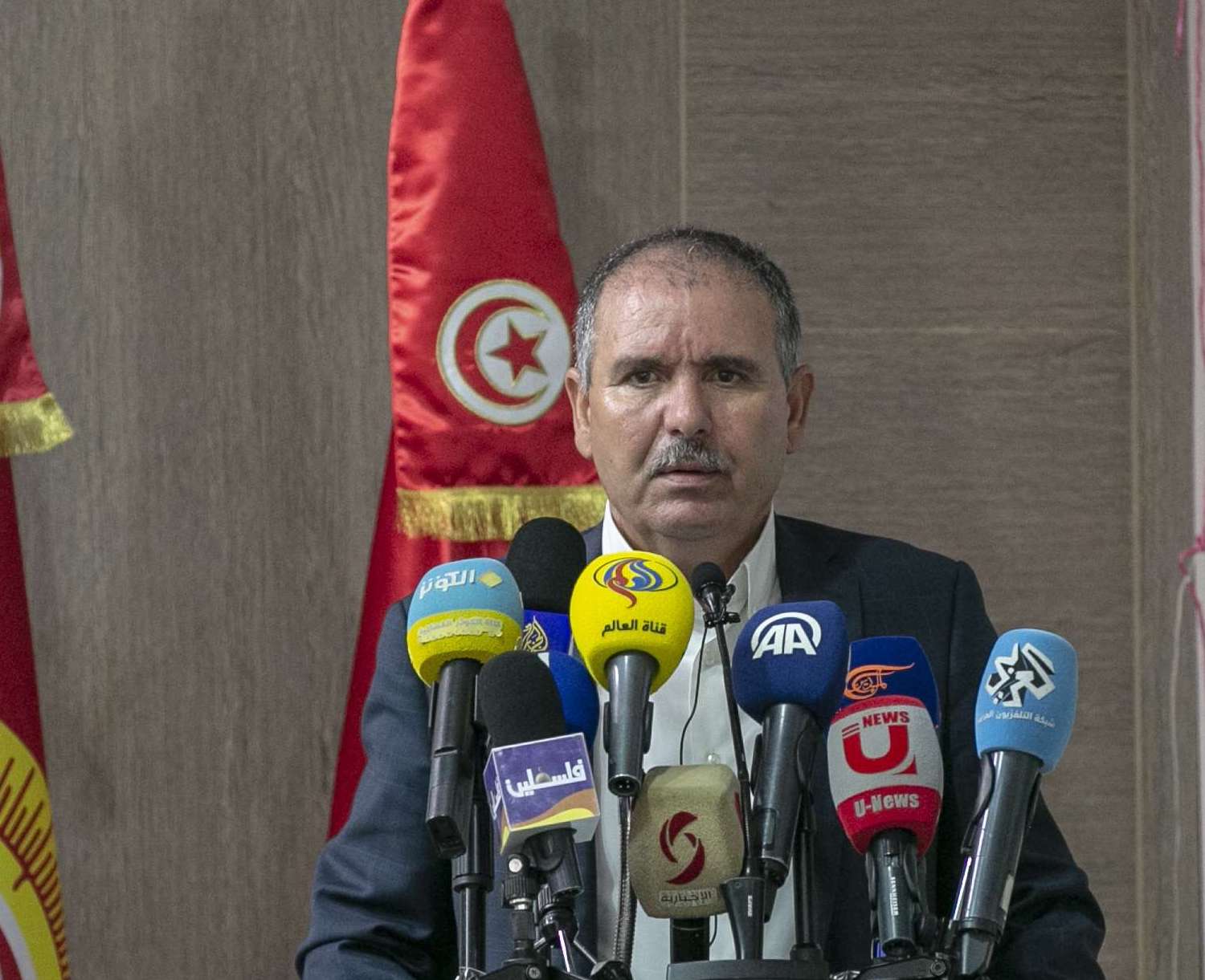 جديد الأزمة التونسية: الطبّوبي يتلقى تهديدات بالقتل والنّاصر يدير الحوار الوطني