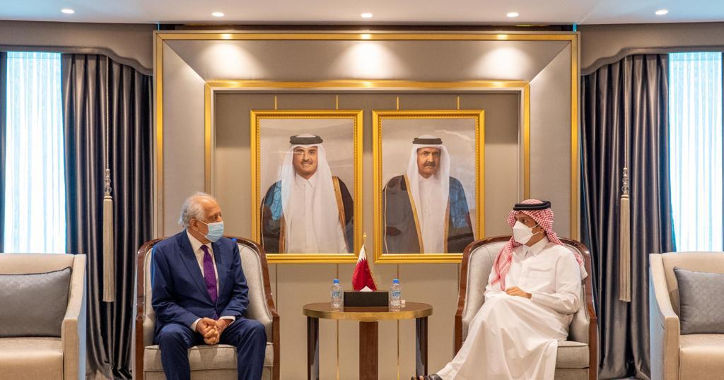 وزير خارجية قطر يبحث مع خليل زاد تطورات الوضع بأفغانستان