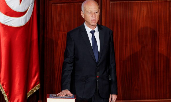 انتقادات لحزب تونسي دعا إلى استقالة الرئيس وانتخاب جنرال سابق