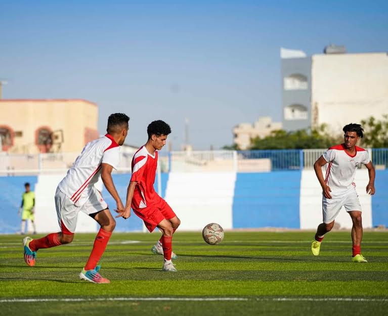 بعثة المنتخب الوطني للشباب تصل القاهرة