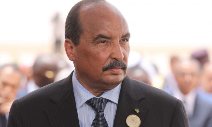 الرئيس الموريتاني السابق يرفض “ابتزاز” الشرطة ويمتنع عن التوقيع