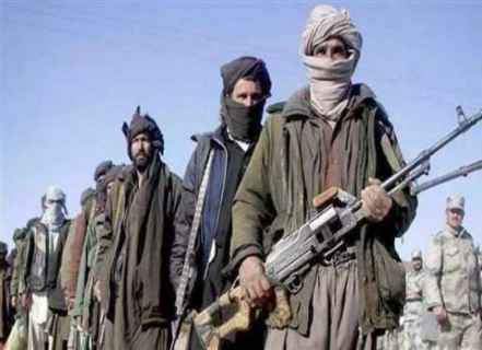 “طالبان” تسيطر على منطقتين شمالي أفغانستان