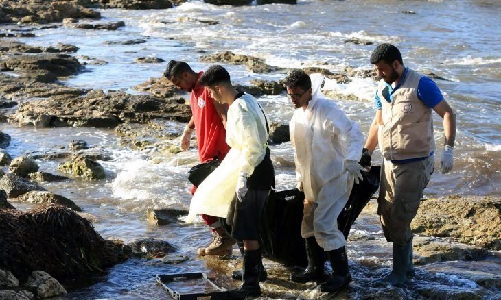 انتشال 49 جثة إثر غرق 4 مراكب في سواحل صفاقس التونسية