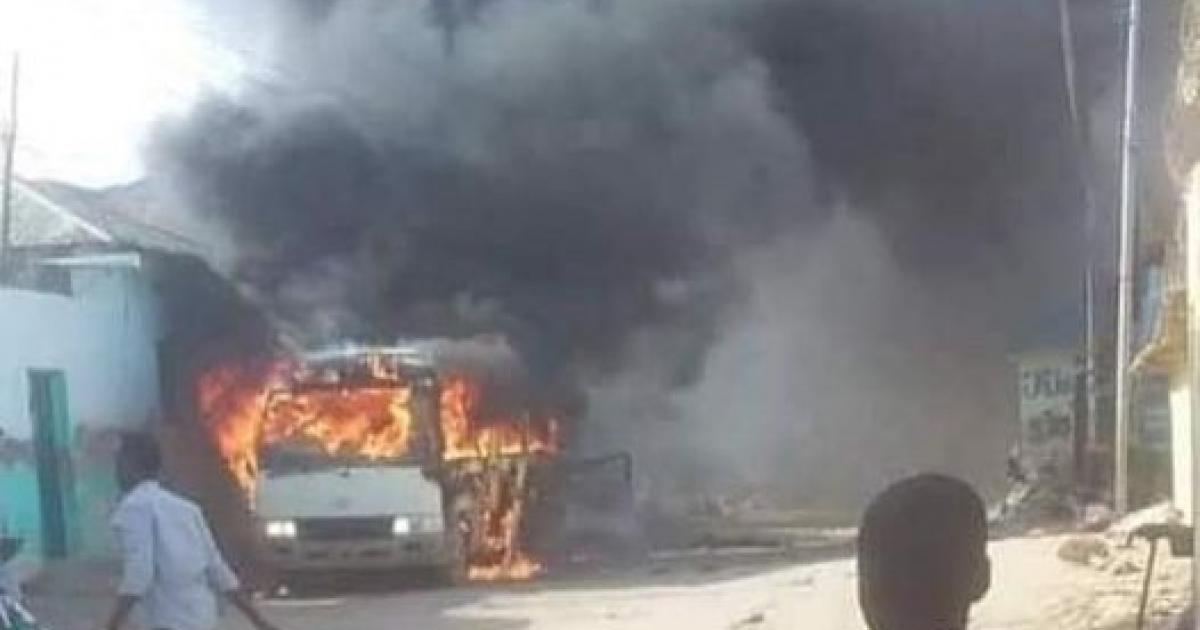 4 قتلى في تفجير حافلة فريق رياضي جنوب الصومال