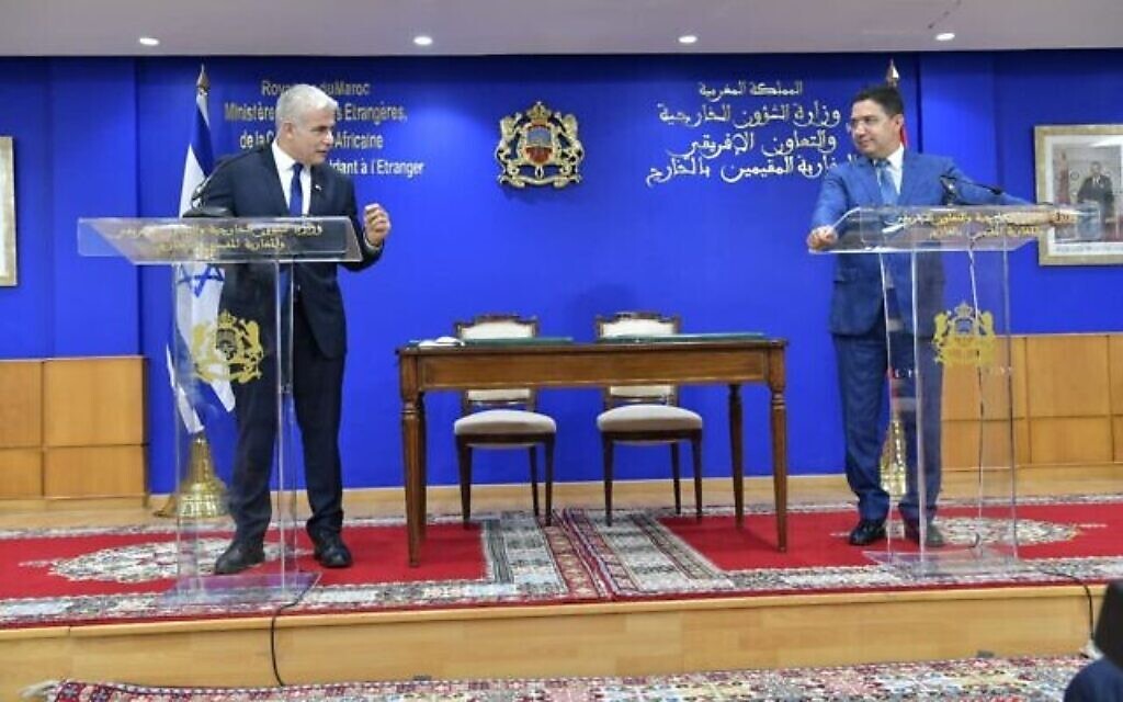 إسرائيل والمغرب يوقعان اتفاقات تعاون وتشاور في الرباط