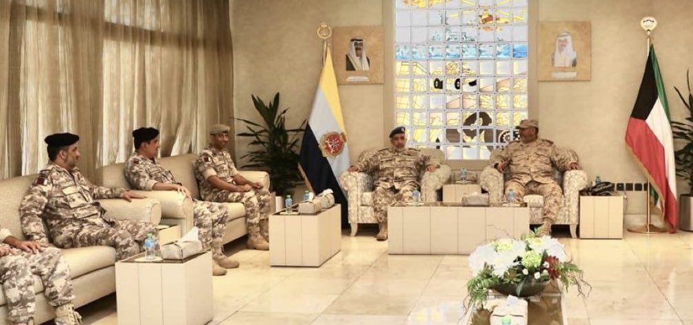 مباحثات قطرية كويتية لتعزيز التعاون العسكري