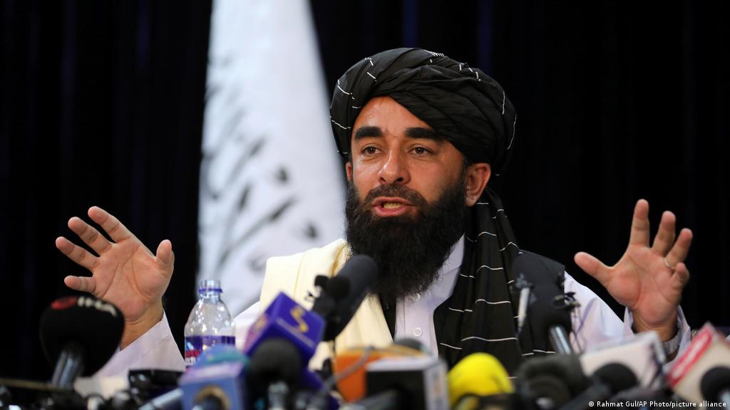 طالبان تعفو عن أعدائها وتتعهد بالتغيير واحترام جميع الأعراق والأديان