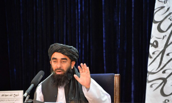 طالبان تطالب واشنطن بالتوقف عن إجلاء “الخبراء الأفغان”