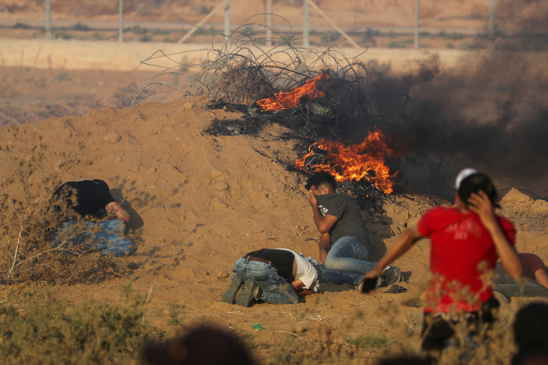 إصابة فلسطينييْن في مظاهرات قرب السياج الحدودي بغزة