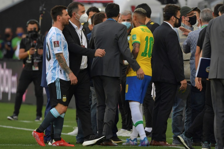 تصفيات مونديال 2022.. توقف مباراة البرازيل والأرجنتين بسبب مخالفة بروتوكولات كوفيد-19