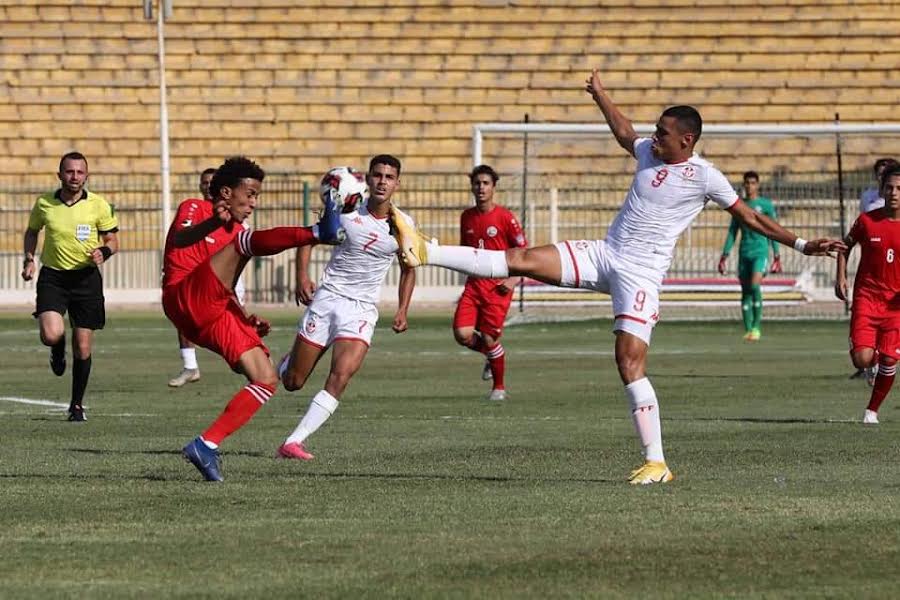 عدن تجهز الشباب لبطولة غرب آسيا