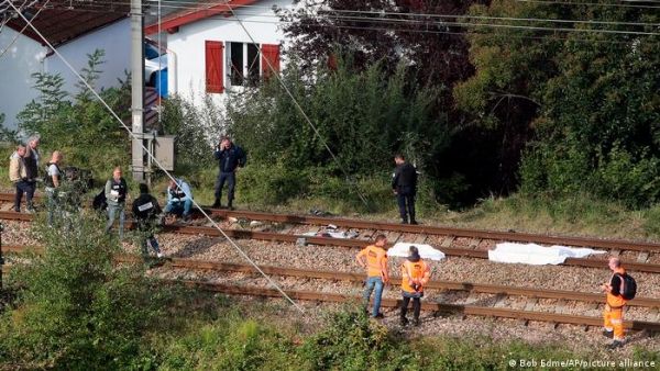 قطار يقتل ثلاثة مهاجرين جزائريين في جنوب فرنسا