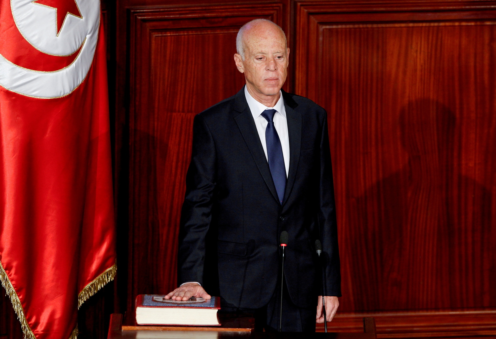نائب تونسي في البرلمان المجمد: الرئيس سعيد سيقود البلاد إلى أوضاع أكثر تأزما