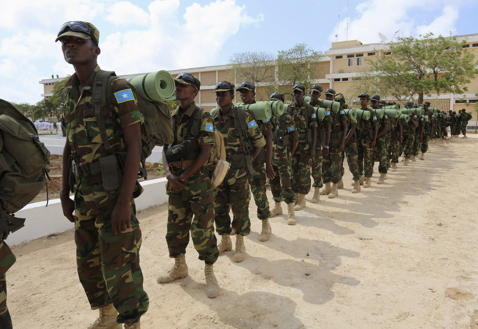 الصومال.. مواجهات دموية في غورعيل وقوات الحكومة تشن غارات جوية
