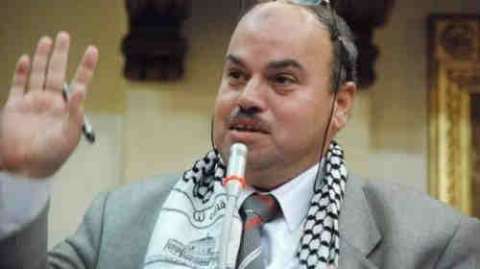 وفاة حمدي حسن القيادي بـ”الإخوان” داخل محبسه في مصر