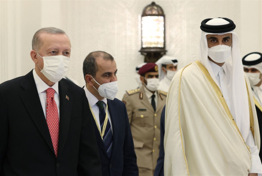 أردوغان وأمير قطر يعقدان اجتماعا ثنائياً في الدوحة
