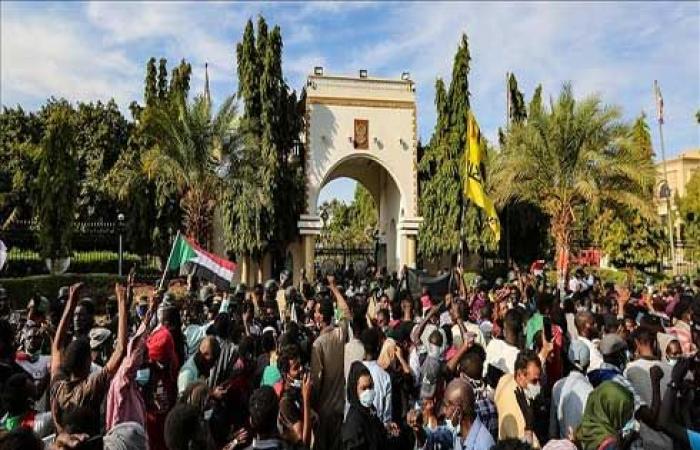 “لجان المقاومة”: مواكب السبت ستحاصر القصر الرئاسي بالخرطوم