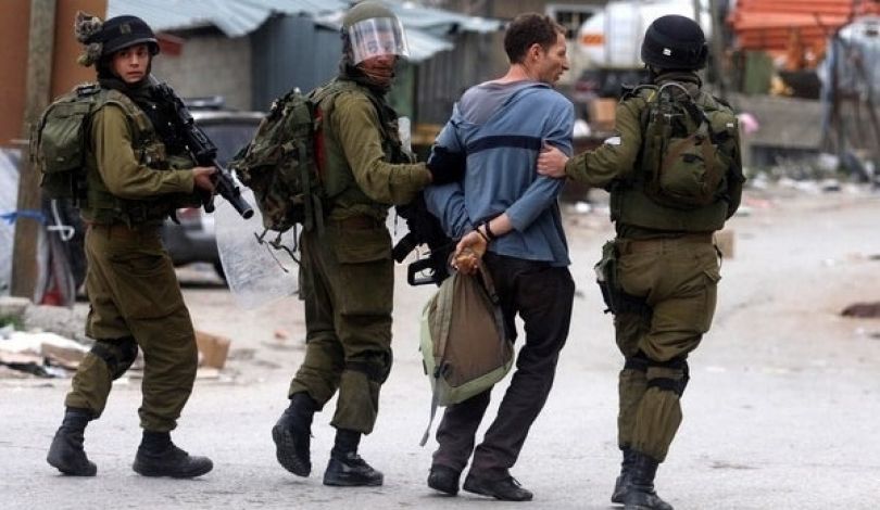 جنود الاحتلال يعدمون فلسطينيا في الضفة الغربية