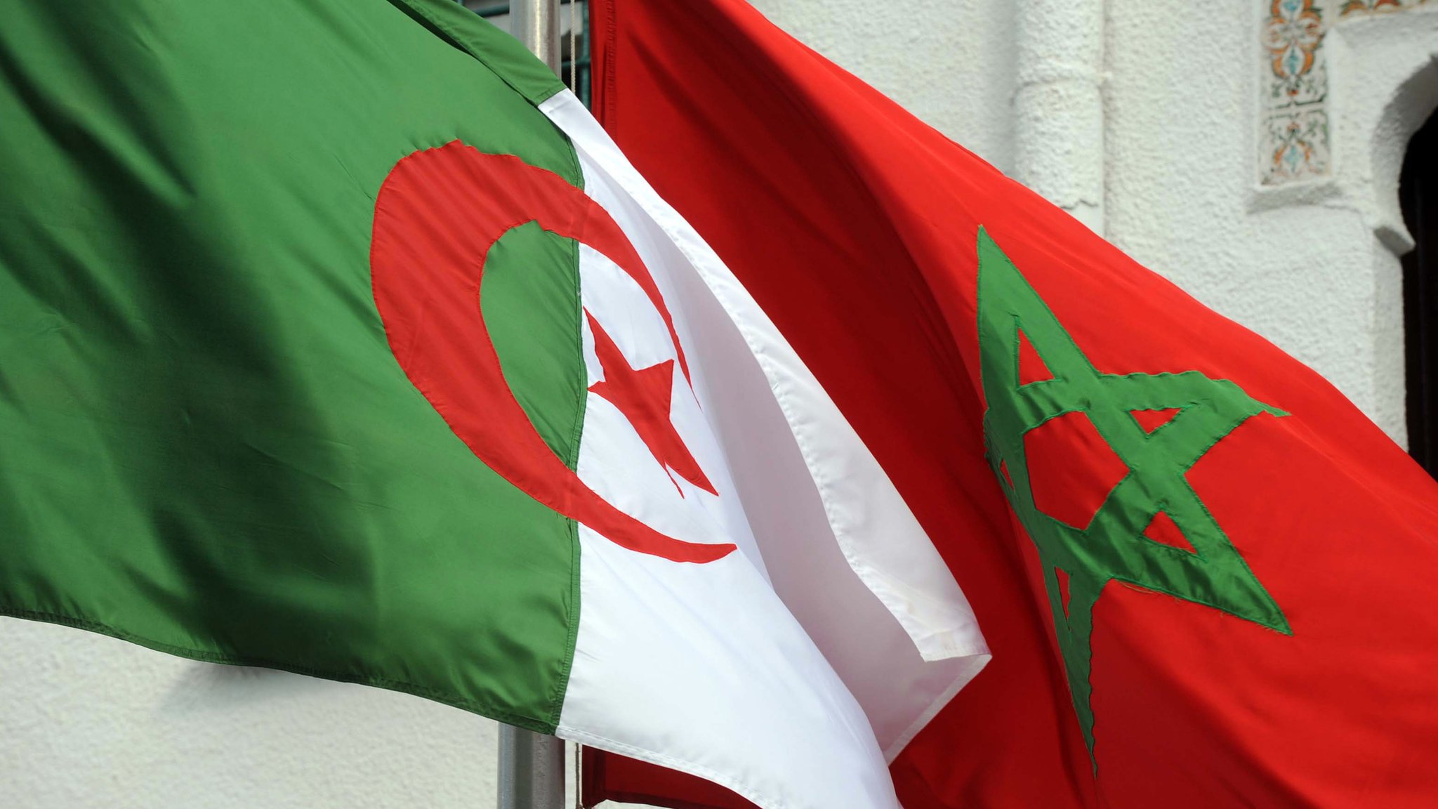 وزيرة مغربية: أنفاق منجمية على الحدود مع الجزائر تُستغل في الهجرة غير النظامية