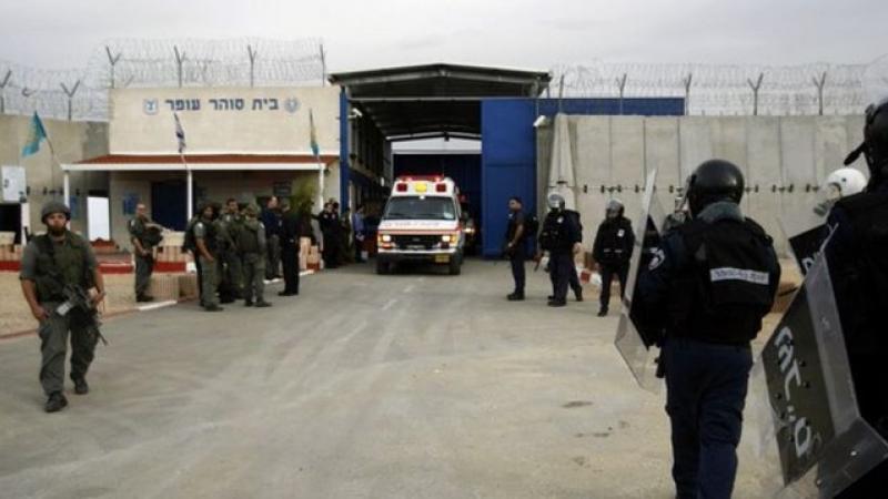 إصابة كافة الأسرى الفلسطينيين بسجن نفحة الإسرائيلي بكورونا