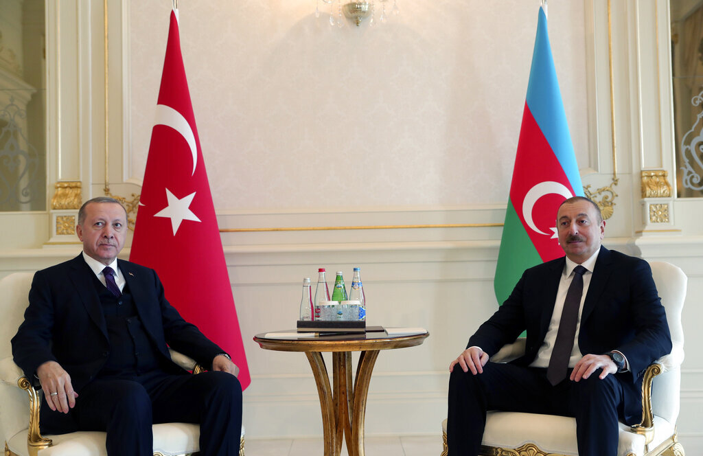 أردوغان يبحث هاتفيا مع علييف قضايا إقليمية