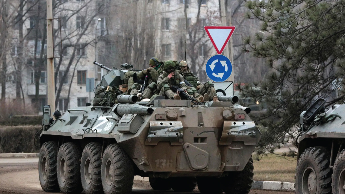 قصف على ماريوبول… و«البنتاغون»: الجيش الأوكراني استعاد مناطق من الروس