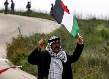 الفلسطينيون يحيون ذكرى يوم الأرض ويؤكدون أنها فعل متواصل