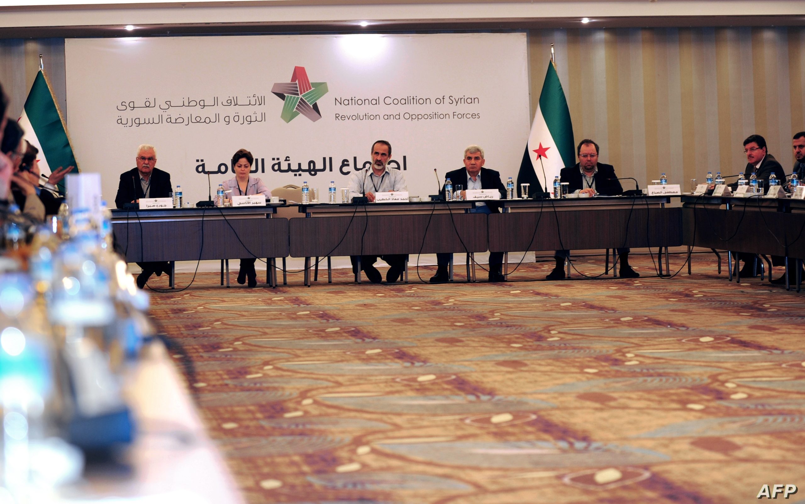 14 عضواً أقالهم «الائتلاف» السوري يدعون لوقف الممارسات «غير القانونية» ضدهم