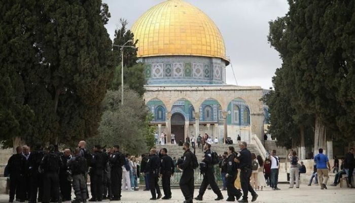 “علماء فلسطين” تدعو إلى الرباط في الأقصى لمنع اقتحامه