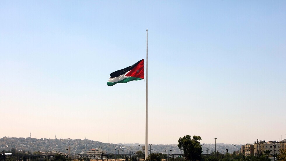 الخارجية الأردنية تطالب المجتمع الدولي بإلزام إسرائيل بالقانون الدولي