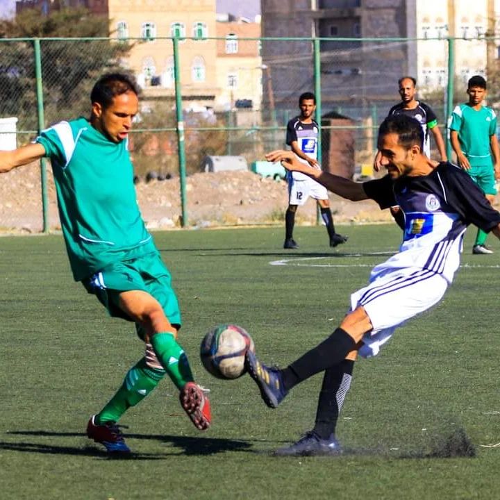 السماح للاعبي الأندية المنسحبة من الدوري بالانتقال 