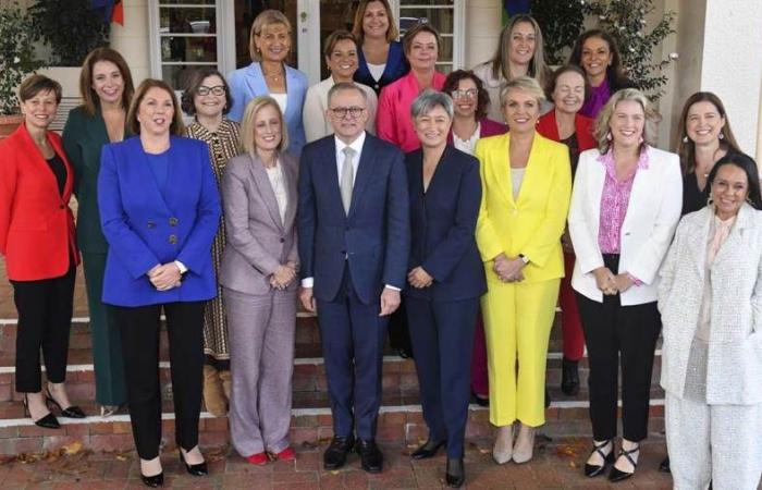 10 نساء ووزيران مسلمان لأوّل مرة في حكومة أستراليا