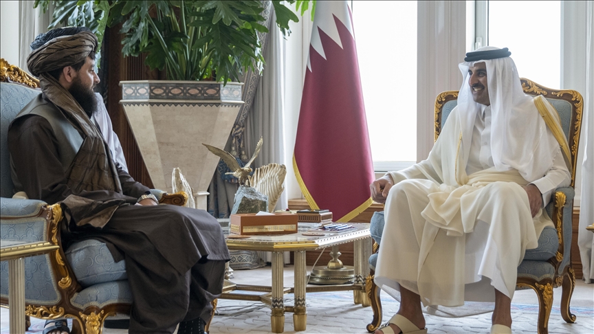 أمير قطر يبحث المستجدات الدولية مع وزير الدفاع الأفغاني
