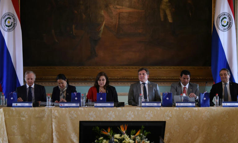 الباراغواي والارجنتين والاوروغواي وتشيلي تعلن رسميا ترشيحها المشترك لاستضافة مونديال 2030