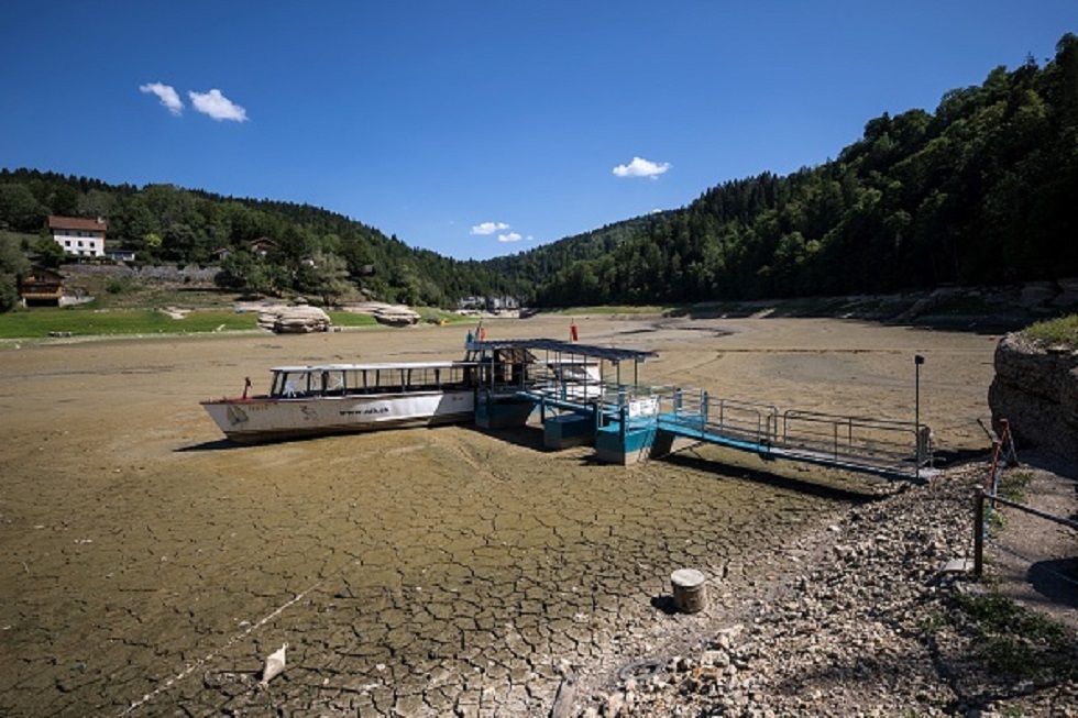 أكثر من 100 بلدية في فرنسا بدون مياه شرب بسبب الجفاف