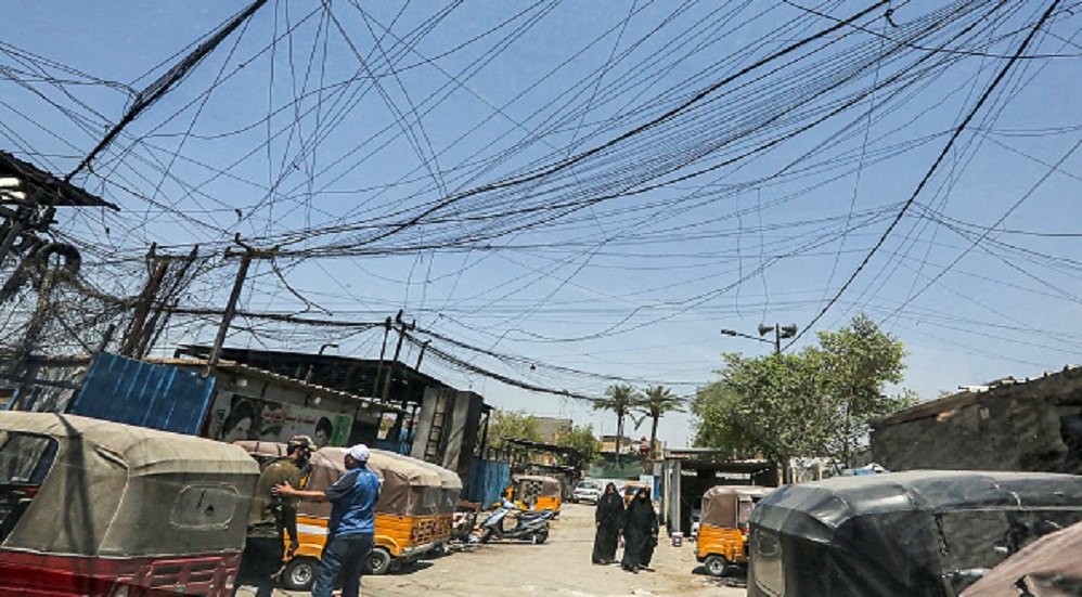 إطفاء الكهرباء في عدد من محافظات جنوب العراق