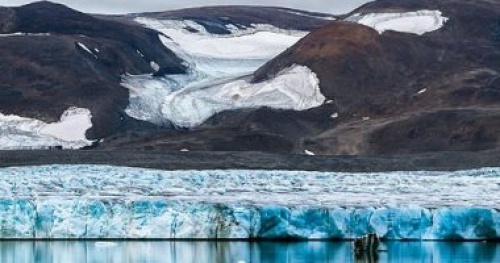 كيف يؤدي ذوبان الأنهار الجليدية لانهيار كنوز علمية ثمينة؟.. 