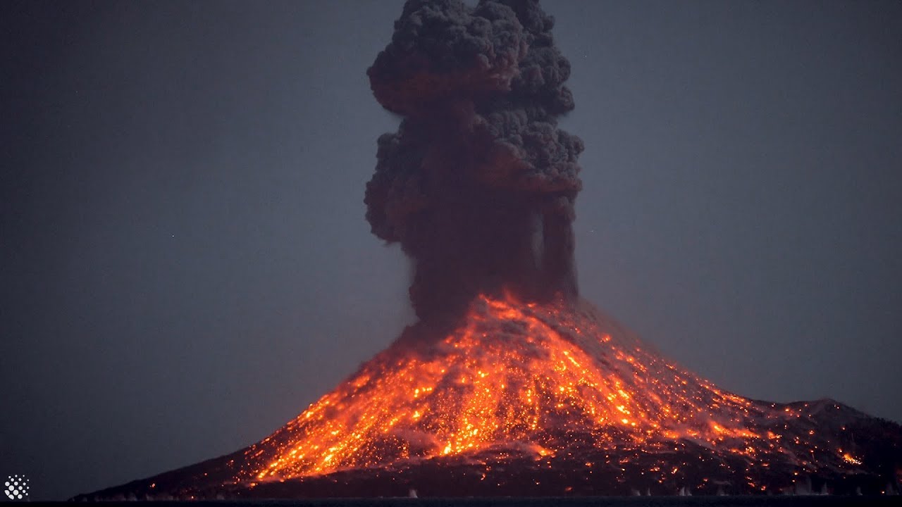 بركان كراكاتوا.. هل سمعت عن أقوى الانفجارات البركانية في التاريخ؟