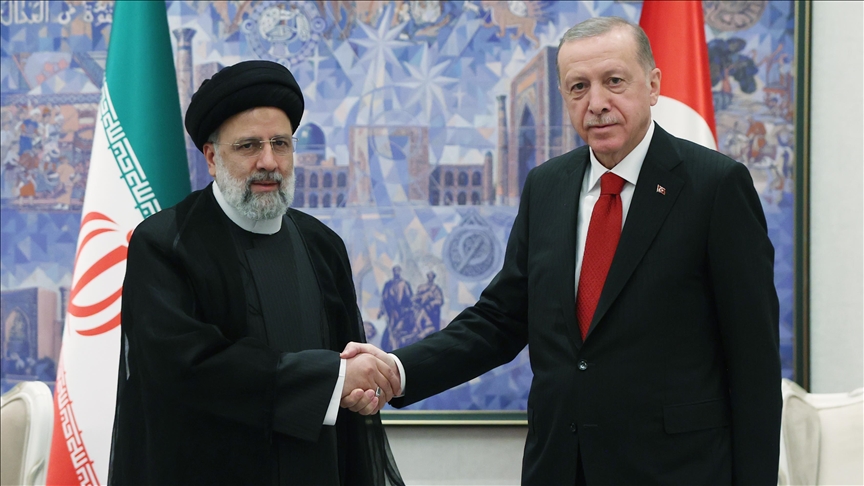 أردوغان يلتقي نظيره الإيراني في سمرقند 