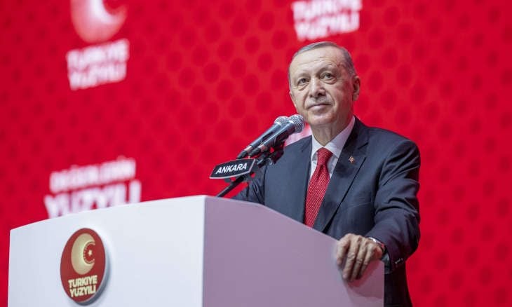 أردوغان: سنوزع الغاز الروسي إلى أوروبا عبر تركيا 